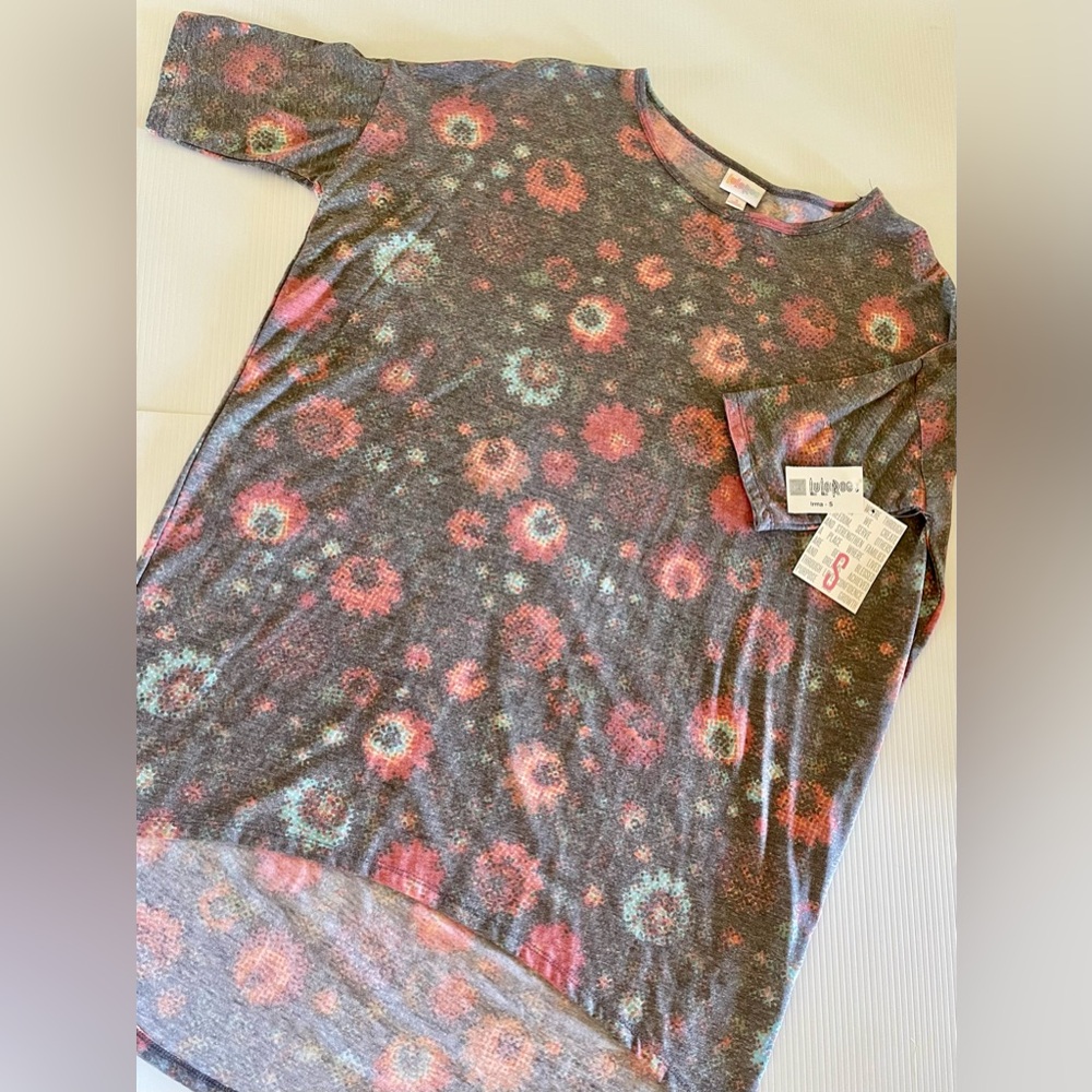 LuLaRoe Pink and Blue Relaxed Short Sleeve Irma